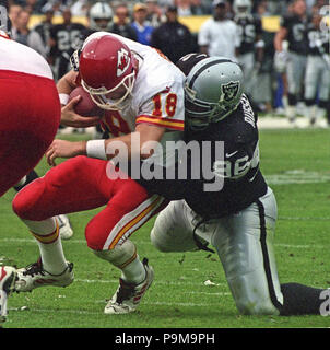 San Francisco, California, USA. 12th Nov, 2000. San Francisco 49ers vs. Kansas  City Chiefs at Candlestick Park Sunday, November 12, 2000. 49ers beat Chiefs  21-7. Kansas City Chiefs guard Jeff Blackshear (69)