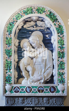 Madonna and Child, also known as the Madonna of the Architects. Glazed terracotta relief by Italian Renaissance sculptor Andrea della Robbia (1475) on display in the Bargello Museum (Museo Nazionale del Bargello) in Florence, Tuscany, Italy. Stock Photo