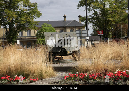 A 25 Pounder British field gun and howitzer found at the approach to Aldershot Train station, England. Stock Photo