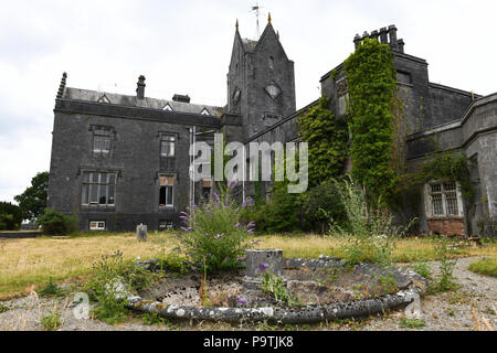 Golden Grove, Llandeilo, 16th July 2018 Pictured is the Gelli Aur, country house in Golden Grove, near Llandeilo, where Judy Dench and Eddie Izzard ha Stock Photo