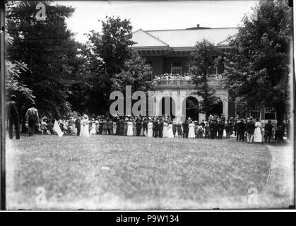 358 Crowd in front of Miami University Administration Building at commencement 1912 (3191417311) Stock Photo