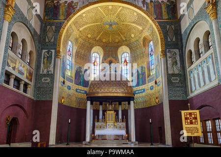 Interior, Tabernacle altar and apse, Herz-Jesu-Kirche, Art Nouveau, district Pfersee, Augsburg, Swabia, Bavaria, Germany Stock Photo