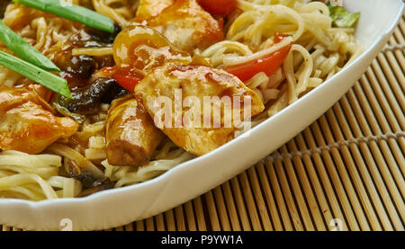 Chicken Chowmein authentic Chinese stir-fry Stock Photo - Alamy