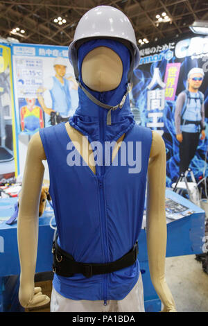 An Air-Conditioned Clothing on display during the 4th Heat Solution Tokyo trade show on July 20, 2018, Tokyo, Japan. The exhibition introduces products from 70 companies to help control the temperature including Heat Insulation, Cooling Vests, and fans, and runs until July 20th at Tokyo Big Sight. Temperatures in Japan rose to as high as 40.7 C degrees in central Japan this week causing many cases of heatstroke. Credit: Rodrigo Reyes Marin/AFLO/Alamy Live News Stock Photo