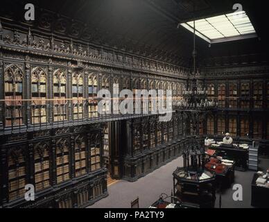 SALA DE LECTURA DE LA BIBLIOTECA DEL SENADO CONSTRUIDA EN 1882 EN HIERRO FORJADO EN ESTILO NEOGOTICO INGLES. Author: Emilio Rodríguez Ayuso (1845-1891). Location: SENADO-BIBLIOTECA-EDIFICIO, MADRID, SPAIN. Stock Photo