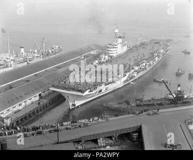 HMS Implacable, British aircraft carrier Stock Photo - Alamy