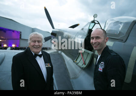 Pilot Geoffrey Wellum (left), a veteran of the Battle of Britain, talks about the Spitfire with Squadron Leader Mark Discombe at RAF Northolt during the RAF Benevolent Fund's commemorative dinner to mark the 75th anniversary of the battle. ... Battle of Britain commemorations ... 17-09-2015 ... Ruislip ... UK ... Photo credit should read: Daniel Leal-Olivas/PA Archive. Unique Reference No. 24143531 ... Picture date: Thursday September 17, 2015. Photo credit should read: Daniel Leal-Olivas/PA Wire Stock Photo