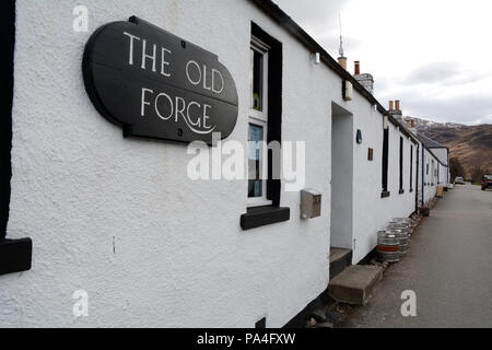 The exterior of The Old Forge, the most remote pub in the mainland UK, in the town of Inverie, Knoydart Peninsula, Scotland, Great Britain. Stock Photo