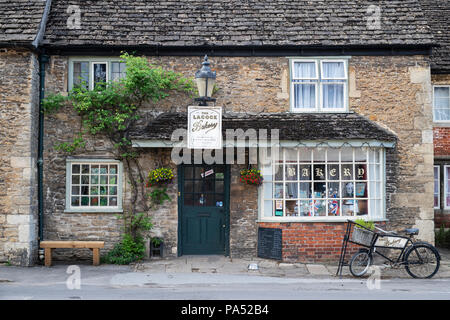 Lacock village bakery.  Lacock, Wiltshire, England Stock Photo