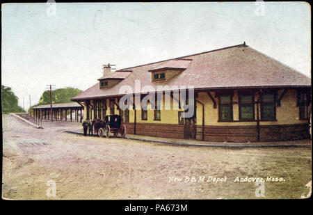 129 Andover station postcard Stock Photo