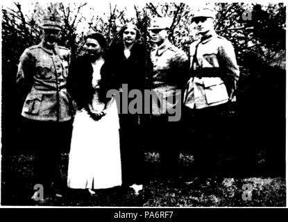 4 1916 - Generalul Prezan, Olga Prezan, Olga Prezan, o rudă, maior Ion Antonescu, căpitan M. Tomaide - văr lui Antonescu Stock Photo