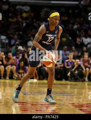 UNCASVILLE, CT - August 26: Los Angeles Sparks guard Erica Wheeler (17)  calls a play during a WNBA game between Los Angeles Sparks and Connecticut  Sun on August 26, 2021, at Mohegan