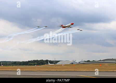 The Blades + Oil Spill Response Boeing 727, Farnborough International Airshow, Farnborough Airport, Hampshire, UK, 20 July 2018, Photo by Richard Goldschmidt Credit: Rich Gold/Alamy Live News Stock Photo