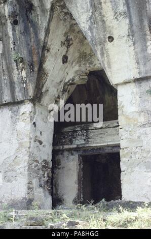 TEMPLO DE LA CRUZ - ARCO KORBEL. Location: TEMPLO DE LA CRUZ FOLIADA, PALENQUE, CIUDAD DE MEXICO. Stock Photo