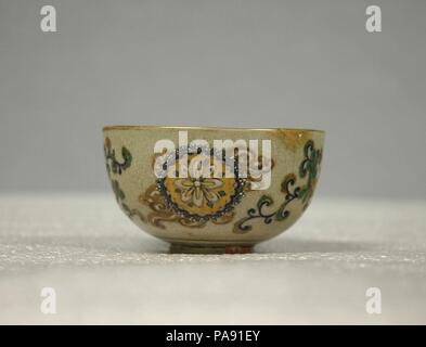 Cup. Culture: Japan. Dimensions: H. 2 1/8 in. (5.4 cm); W. 3 3/4 in. (9.5 cm). Date: 19th century. Museum: Metropolitan Museum of Art, New York, USA. Stock Photo