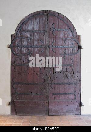 Door. Culture: French. Dimensions: H. 11 ft. 3.5 in.  W. 43.25 in.. Date: 13th century. Museum: Metropolitan Museum of Art, New York, USA. Stock Photo