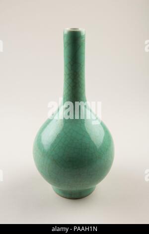 Bottle. Culture: China. Dimensions: H. 9 1/2 in. (24.1 cm). Museum: Metropolitan Museum of Art, New York, USA. Stock Photo