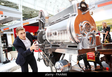 The Art And Antiques Fair Part Of The House And Garden Festival