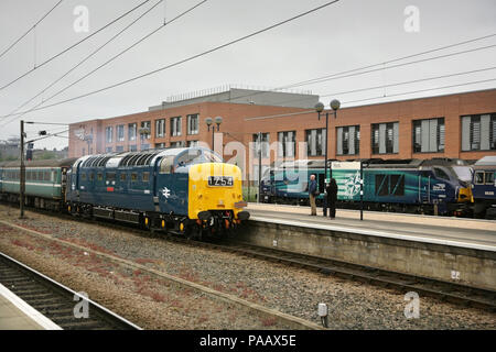 English Electric Deltic Class 55 diesel locomotive 55009 / D9009 'Alycidon' at York station with a northbound railtour. Stock Photo