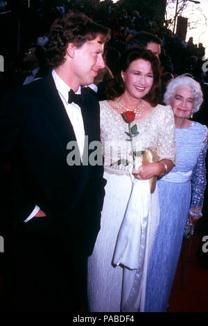LOS ANGELES, CA - MARCH 30: Actress Diane Ladd attends the 64th Annual Academy Awards on March 30, 1992 at the Dorothy Chandler Pavilion in Los Angeles, California. Photo by Barry King/Alamy Stock Photo Stock Photo