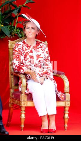 Brussels, Belgium. 21st July, 2018. Princess Claire of Belgium at the Paleizenplein in Brussels, on July 21, 2018, to attend the Defile on occasion of the National Day of Belgium Photo : Albert Nieboer/ Netherlands OUT/Point de Vue OUT | Credit: dpa/Alamy Live News Stock Photo
