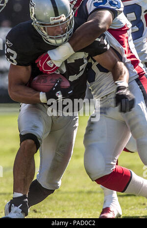 Oakland, California, USA. 23rd Oct, 2005. Buffalo Bills tight end Mark  Campbell (84) and wide receiver Josh Reed (82) celebrate touchdown on  Sunday, October 23, 2005, in Oakland, California. The Raiders defeated