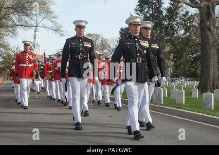 General Anderson, General Officer Commanding First Army, visits ...