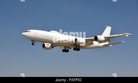 U.S Navy E6-B Mercury “doomsday plane” landing at RAF Fairford for the 2018 Royal International Air Tattoo Stock Photo