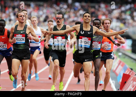 London, UK. 22nd July 18. Matthew CENTROWITZ (United States of America) crossing the finish line in the Men's 1500m Final at the 2018, IAAF Diamond League, Anniversary Games, Queen Elizabeth Olympic Park, Stratford, London, UK. Credit: Simon Balson/Alamy Live News Stock Photo