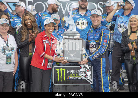 Loudon, New Hampshire, USA. 22nd July, 2018. Kevin Harvick (4) wins the Foxwoods Resort Casino 301 at New Hampshire Motor Speedway in Loudon, New Hampshire. Credit: Stephen A. Arce/ASP/ZUMA Wire/Alamy Live News Stock Photo