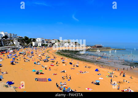 Viking bay beach packed with tourists and locals enjoying the sunshine. Broadstairs, Kent, England, July, 2018