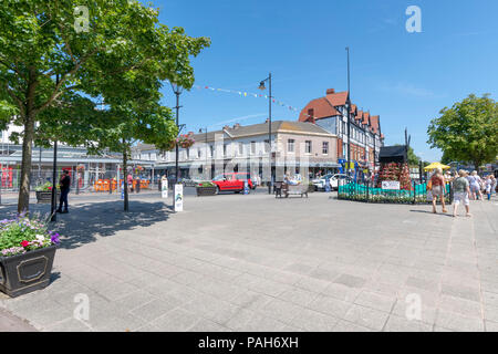 The pedestrianised area of Lytham town centre Stock Photo