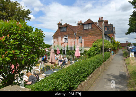 winnie-the-pooh-hartfield-east-sussex-pooh-corner-pooh-bear-sign