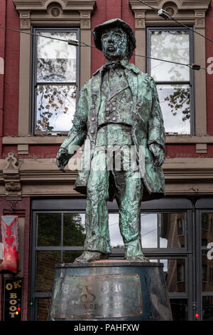 Gassy Jack statue, Maple Tree Square, Gastown, Vancouver, British Columbia, Canada, Sunday, May 27, 2018. Stock Photo