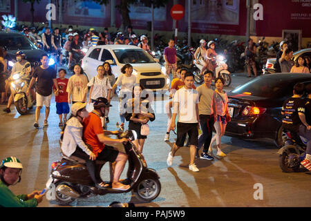 How to Cross Vietnam's Chaotic Streets Safely