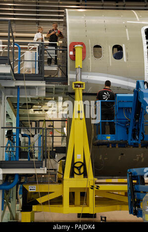 A Boeing 787 Centre Fuselage One Piece Barrel In Production Line At The Alenia Grottaglie Factory Stock Photo Alamy