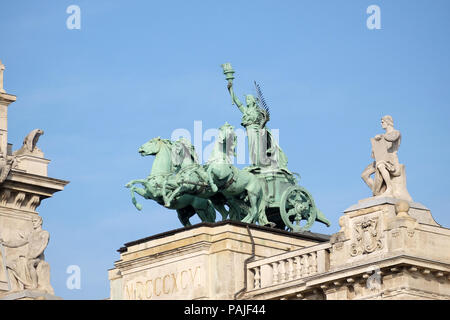 Statues on roof of Museum of Ethnography in Budapest, Hungary. The building located at Kossuth Square, across from the Hungarian Parliament Stock Photo