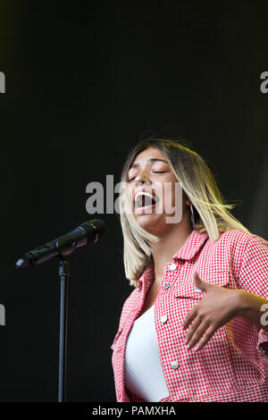 Mahalia (Mahalia Burkmar) performs on stage at the Liverpool