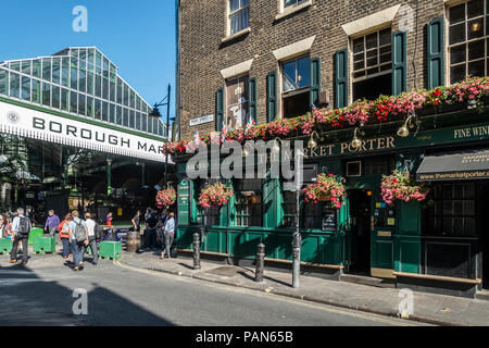 Exterior of The Market Porter public house in Park Street, Southwark, London, with Borough Market in the background on a sunny summer day. Stock Photo