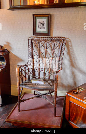 LONDON, ENGLAND - JUL 22, 2016: Interior of the Sherlock Holmes Museum, 221 Baker Street, London. Sherlock Holmes  is a fictional private detective cr Stock Photo