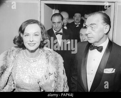 paulette goddard, erich maria remarque, new york, 1959 Stock Photo - Alamy