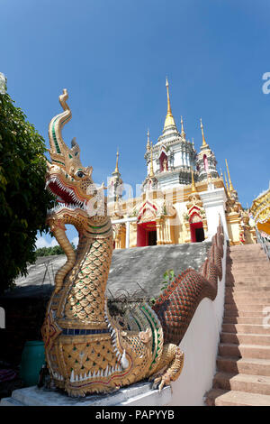 Thailand, Chiang Mai province, Doi Inthanon, Dragon sculpture on stairs to temple of Wat NamTok Mae Klang Stock Photo