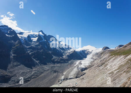 Austria, Carinthia, High Tauern National Park, Grossglockner peak, Pasterze glacier and Johannisberg Stock Photo