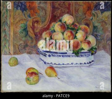Still Life with Peaches. Artist: Auguste Renoir (French, Limoges 1841-1919 Cagnes-sur-Mer). Dimensions: 21 x 25 1/2 in. (53.3 x 64.8 cm). Date: 1881.  Reviewers of the 1882 Impressionist exhibition were dazzled by this 'very appealing' still life of 'a certain fruit bowl of 'Peaches,' whose velvety execution verges on a trompe l'oeil.' Painted the previous summer at the country house of Renoir's patron Paul Berard, it is one of two still lifes that feature the same faïence jardinière; the other version also belongs to the Metropolitan Museum (56.218). Museum: Metropolitan Museum of Art, New Yo Stock Photo