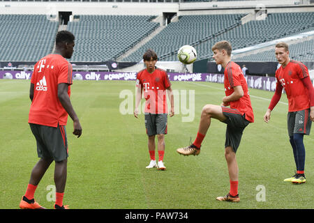 Philadelphia, Pennsylvania, USA. 24th July, 2018. Players of Bayern Munich participate in a team practice at Lincoln Financial Field in Philadelphia PA Credit: Ricky Fitchett/ZUMA Wire/Alamy Live News Stock Photo