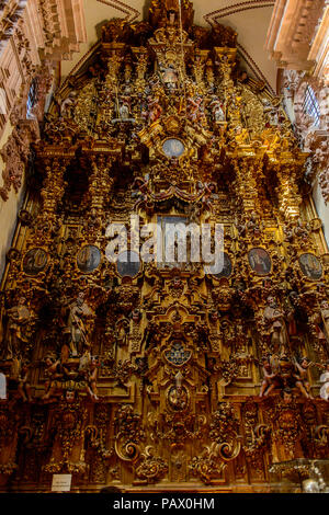 TAXCO, MEXICO - OCT 28, 2016: Interior of the Church of Santa Prisca ...