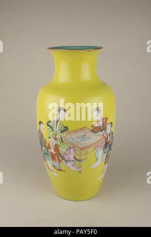 Vase. Culture: China. Dimensions: H. 15 3/4 in. (40 cm). Museum: Metropolitan Museum of Art, New York, USA. Stock Photo