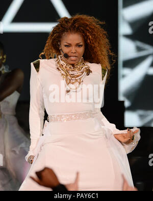 MIAMI, FL - SEPTEMBER 20: Janet Jackson performs at American Airlines Arena on September 20, 2015 in Miami, Florida  People:  Janet Jackson Stock Photo