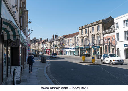 Warminster town centre Stock Photo: 52436526 - Alamy