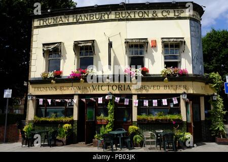 The Victoria Pub, Bermondsey, London, England Stock Photo